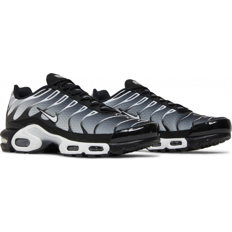 Tênis Air Max Plus 'Black Metallic Silver'