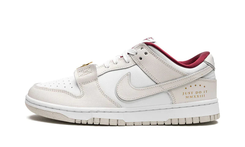 Nike Dunk Low SE Just Do It 'White Phantom' Bege