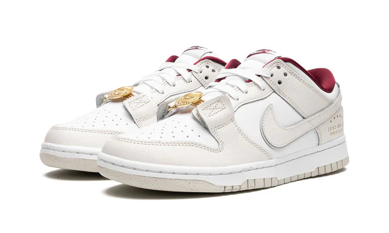 Nike Dunk Low SE Just Do It 'White Phantom' Bege