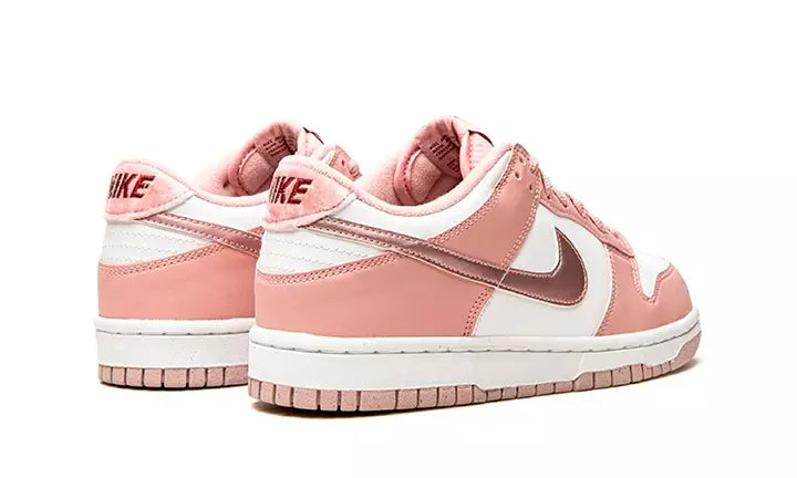 Dunk Low Pink Velvet