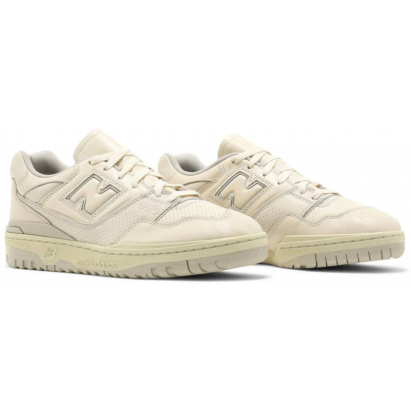 Tênis New Balance AURALEE x 550 Ecru