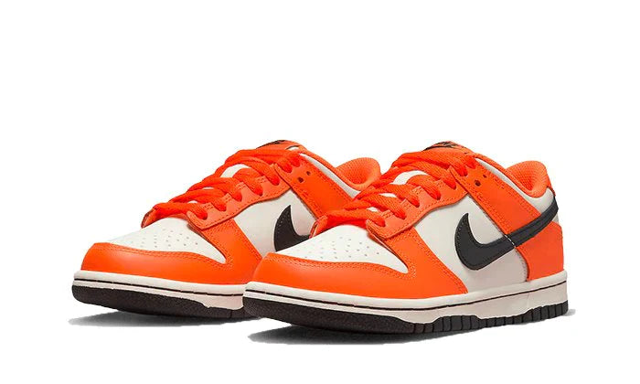 Dunk Low Halloween GS (2022)