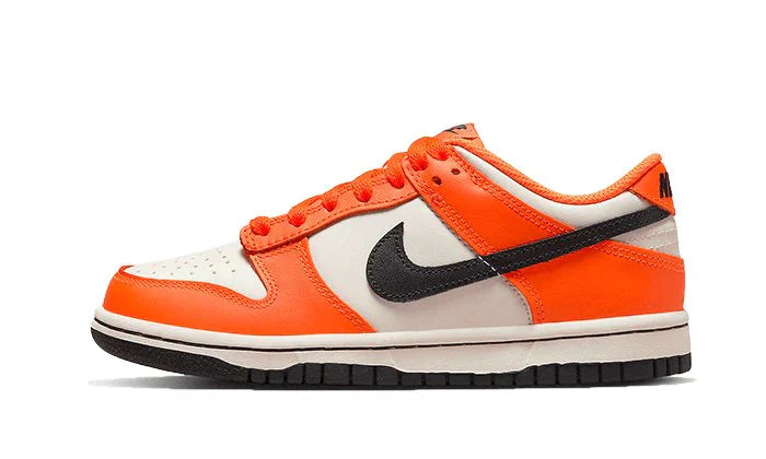 Dunk Low Halloween GS (2022)