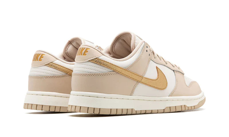 Nike Dunk Low 'Metallic Gold' Dourado