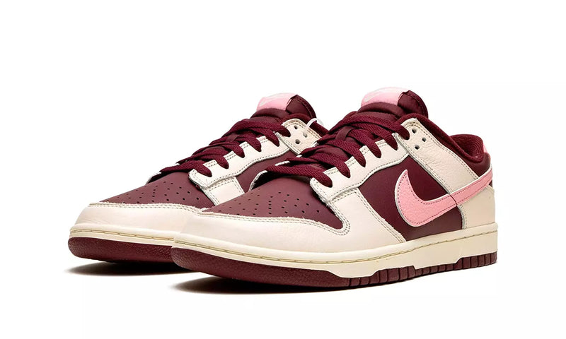 Nike Dunk Low 'Valentine's Day' Bordô / Creme